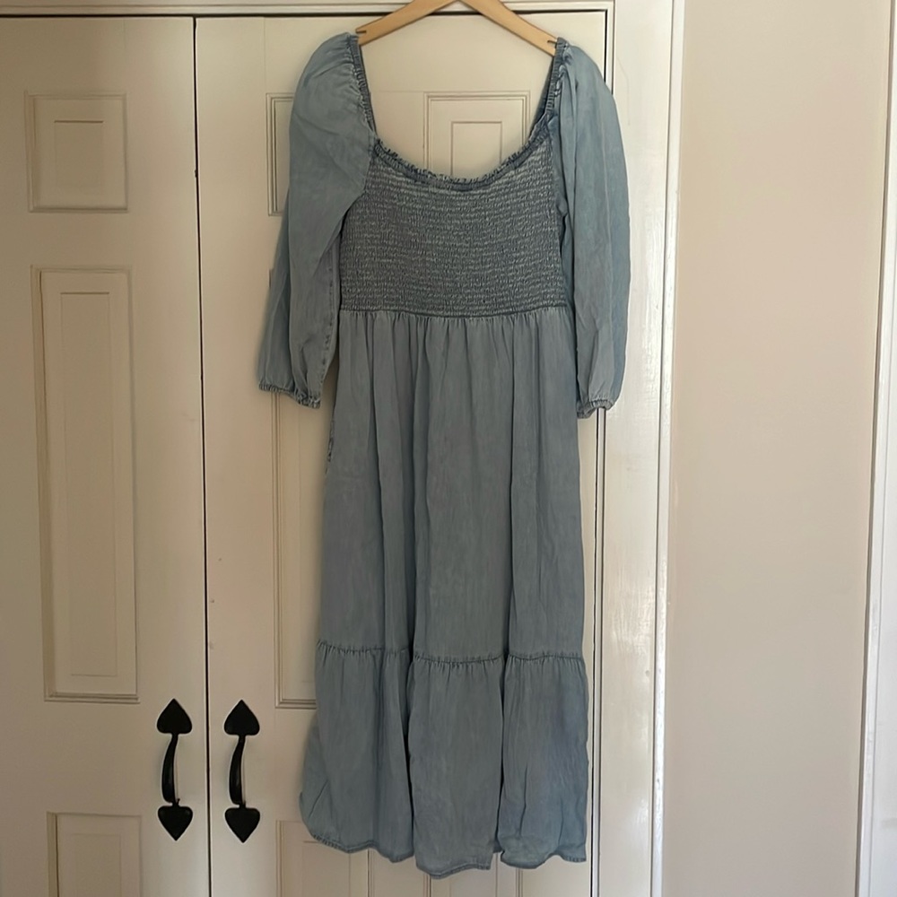 Gap denim puff sleeve midi dress